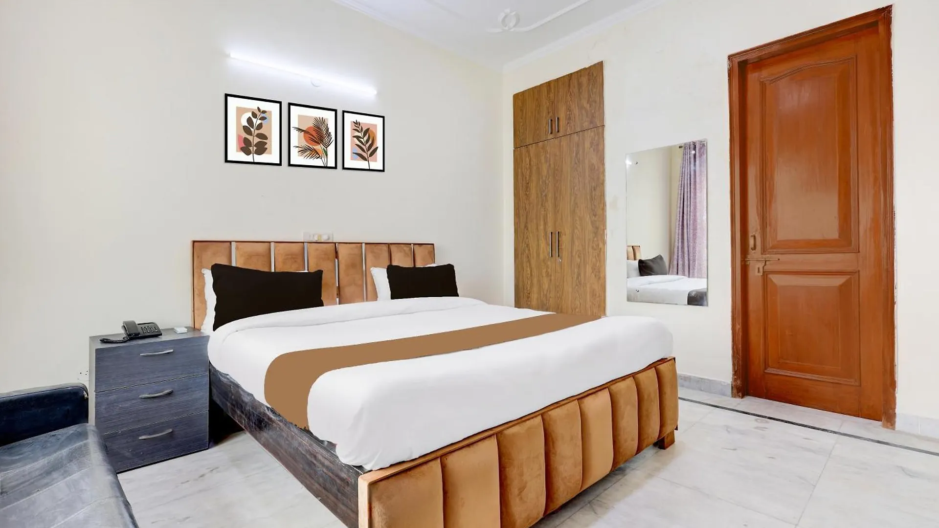 Hotel 56 Gurgaon 3*,  Indien
